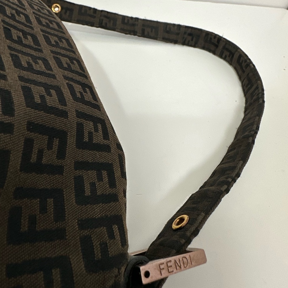 💯Authentic Fendi Mamma Baguette Bag🍀 - Picture 13 of 17